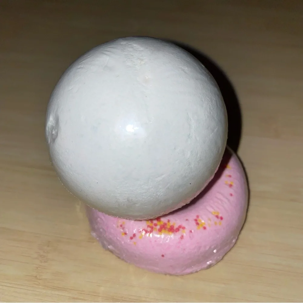 bath bombs peppermint & Donut Bundle NWT beauty organic